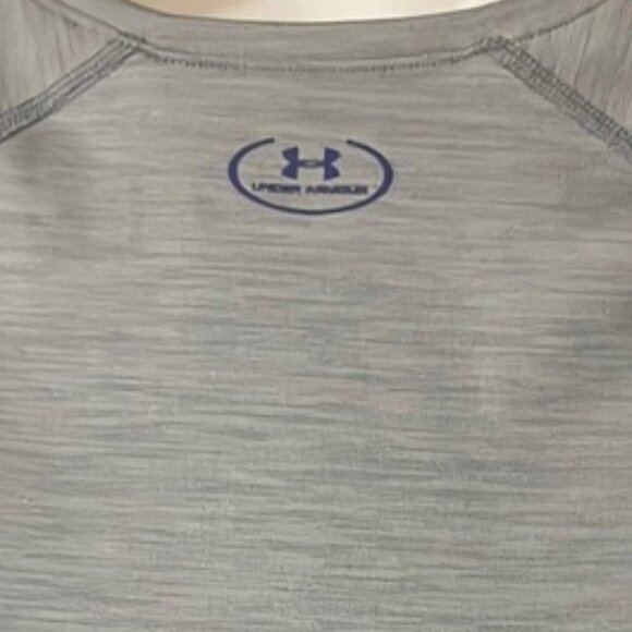 Under Armour Gray and Blue Short Sleeve Loose Fit Athletic Tee Youth Large - Picture 5 of 6